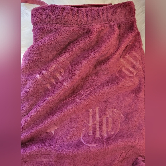 Warner Bros. Harry Potter Burgundy Plush Fabric Pj,s Bottoms , Size XL - Picture 4 of 6